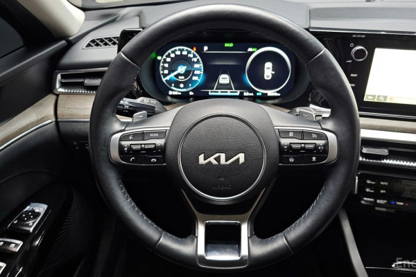 2022 Kia K5 с пробегом 30 675 км