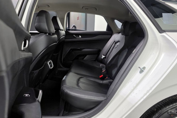 2022 Kia K5 с пробегом 39 891 км