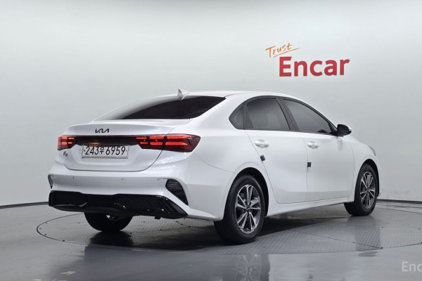 2021 Kia K3 с пробегом 84 606 км