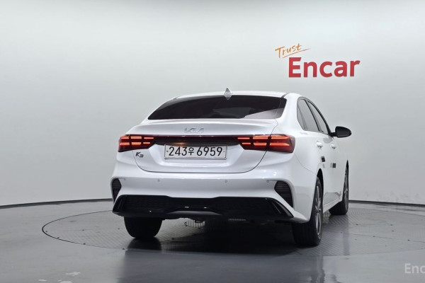 2021 Kia K3 с пробегом 84 606 км