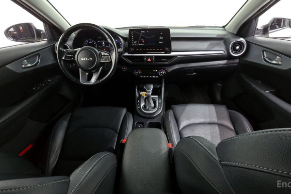 2021 Kia K3 с пробегом 84 606 км