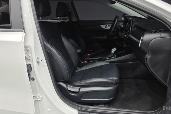 2022 Kia K3 с пробегом 39 780 км