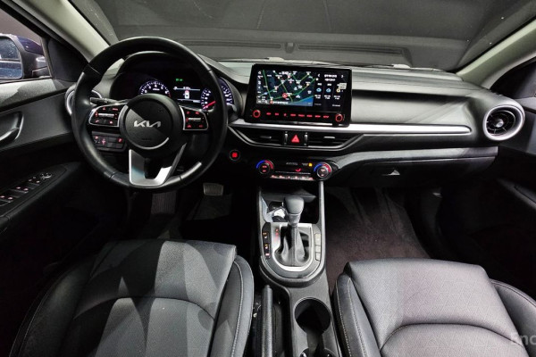 2022 Kia K3 с пробегом 49 905 км