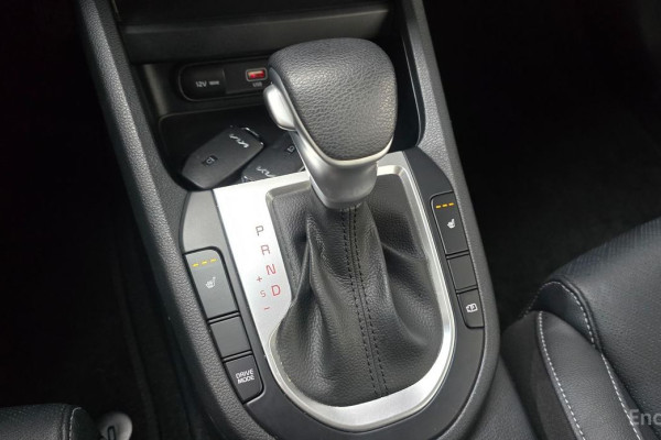 2021 Kia K3 с пробегом 77 893 км