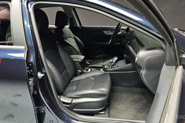 2022 Kia K3 с пробегом 49 905 км