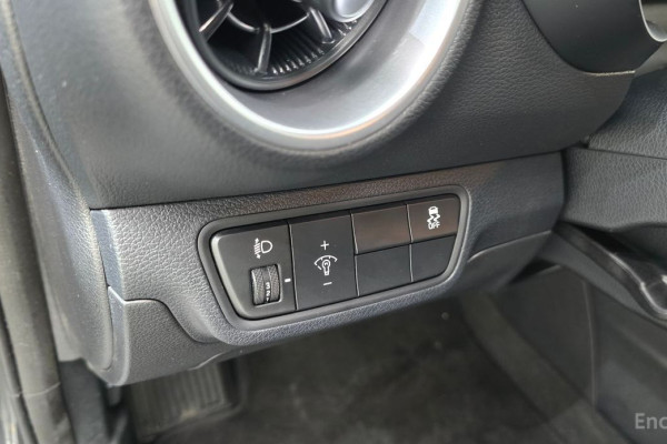 2021 Kia K3 с пробегом 77 893 км