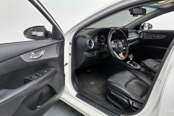 2022 Kia K3 с пробегом 98 440 км