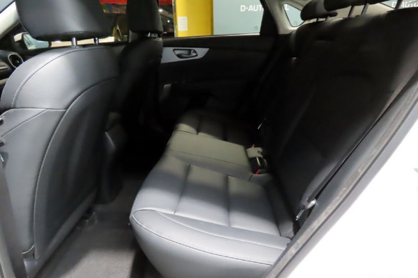 2021 Kia K3 с пробегом 30 504 км