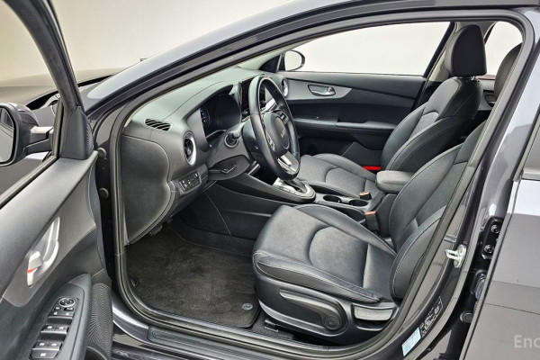 2022 Kia K3 с пробегом 83 936 км