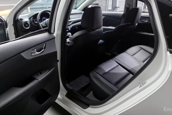 2021 Kia K3 с пробегом 79 233 км