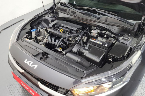 2022 Kia K3 с пробегом 100 074 км