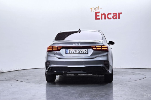 2022 Kia K3 с пробегом 32 442 км