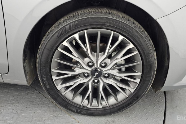 2022 Kia K3 с пробегом 32 442 км