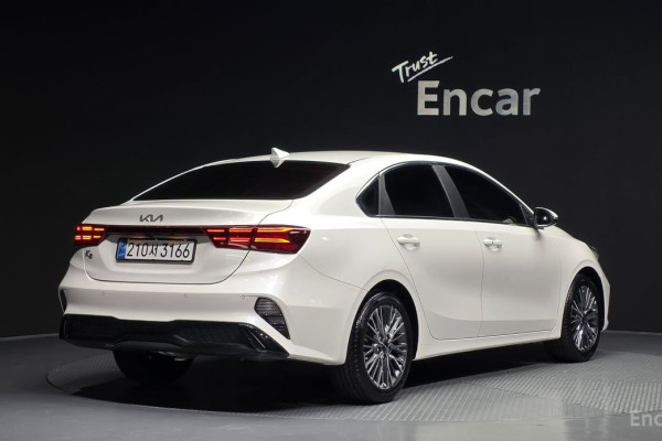 2022 Kia K3 с пробегом 71 770 км