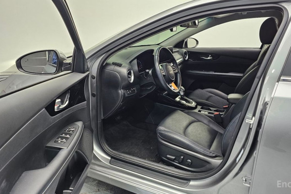 2022 Kia K3 с пробегом 32 442 км