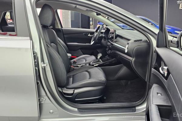 2022 Kia K3 с пробегом 32 442 км