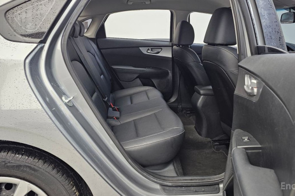 2022 Kia K3 с пробегом 76 970 км