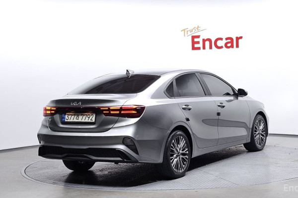 2021 Kia K3 с пробегом 76 881 км