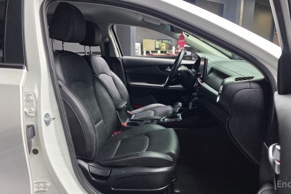 2022 Kia K3 с пробегом 71 770 км