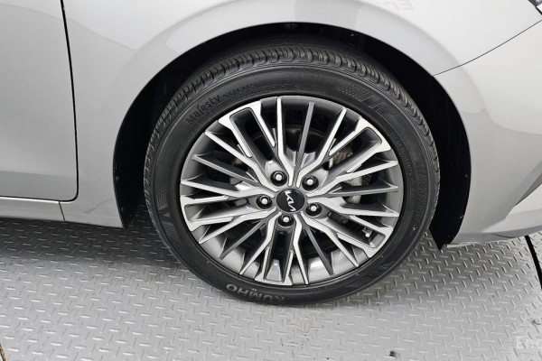 2021 Kia K3 с пробегом 76 881 км