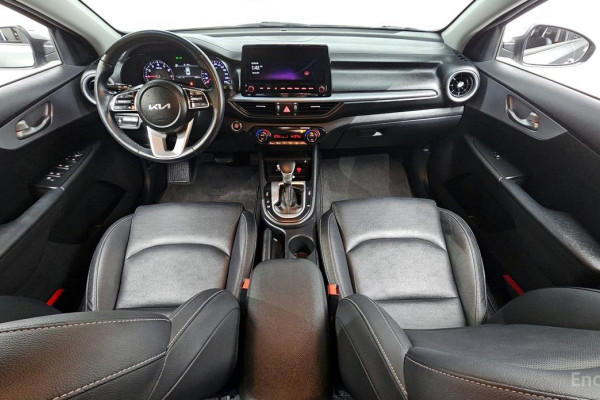 2021 Kia K3 с пробегом 76 881 км