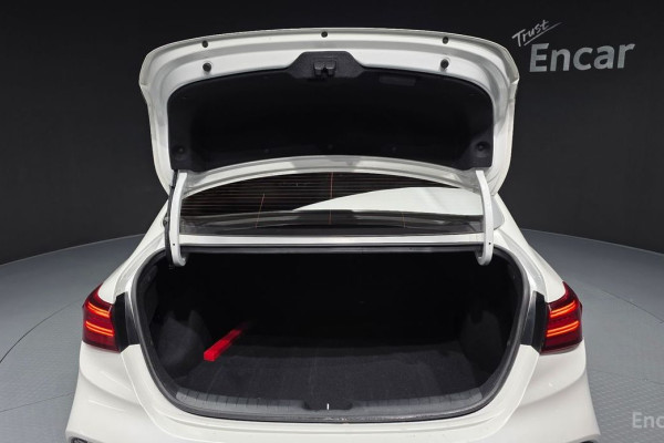 2022 Kia K3 с пробегом 71 770 км