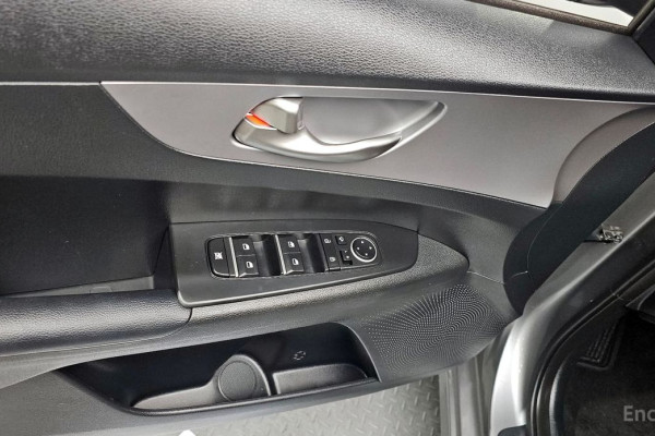 2021 Kia K3 с пробегом 76 881 км