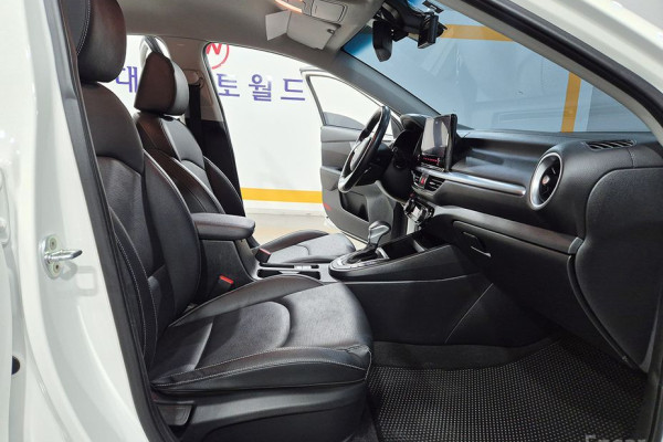 2021 Kia K3 с пробегом 67 047 км