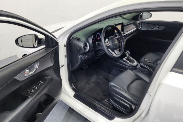 2021 Kia K3 с пробегом 67 500 км