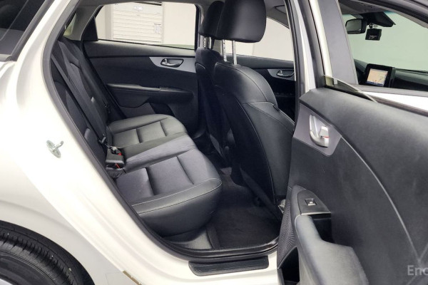 2021 Kia K3 с пробегом 67 500 км