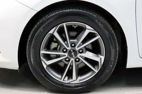 2021 Kia K3 с пробегом 111 396 км