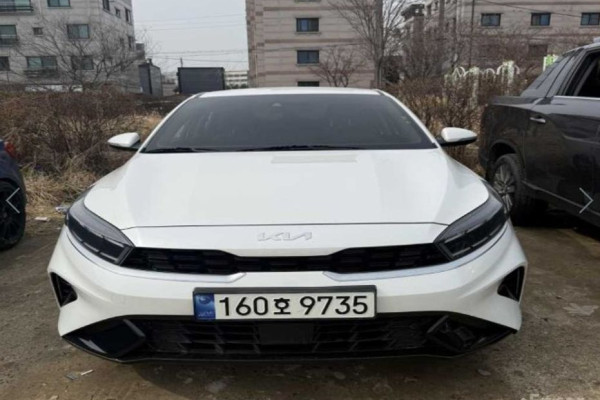 2021 Kia K3 с пробегом 93 042 км