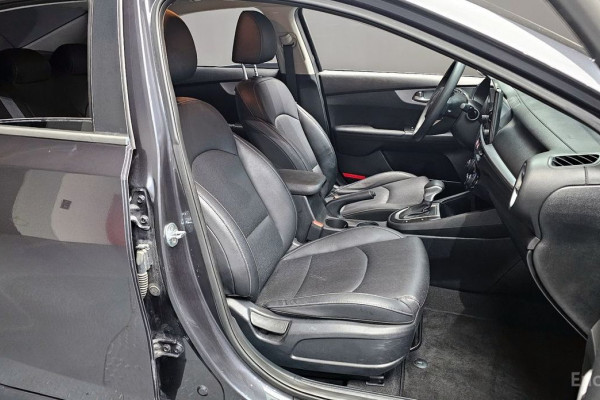 2021 Kia K3 с пробегом 66 594 км