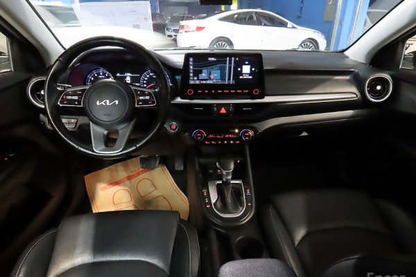 2021 Kia K3 с пробегом 111 396 км