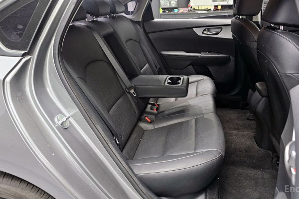 2022 Kia K3 с пробегом 95 851 км