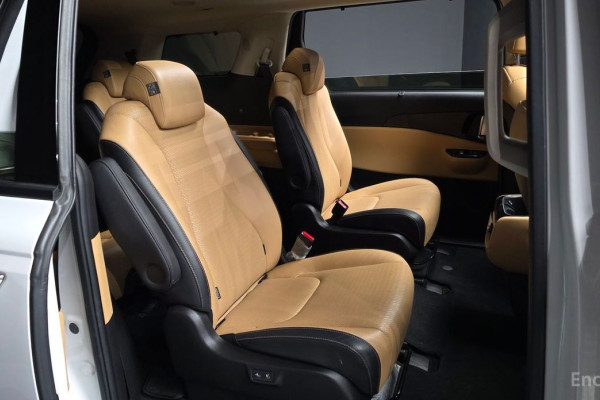 2021 Kia Carnival с пробегом 50 727 км