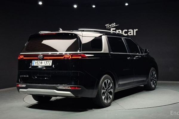 2021 Kia Carnival с пробегом 55 182 км