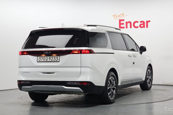 2022 Kia Carnival с пробегом 58 729 км