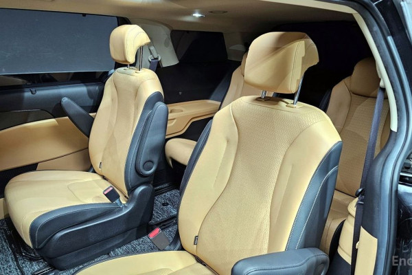 2021 Kia Carnival с пробегом 50 388 км