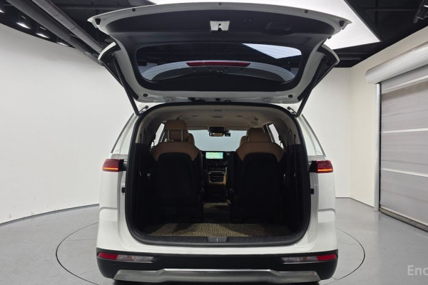 2021 Kia Carnival с пробегом 53 918 км