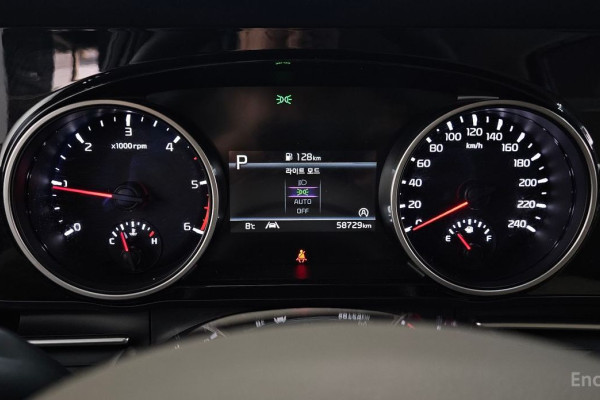 2022 Kia Carnival с пробегом 58 729 км