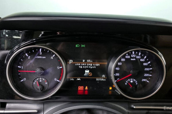 2022 Kia Carnival с пробегом 50 754 км