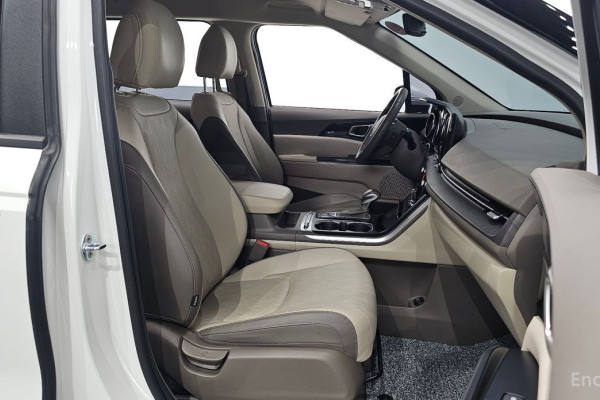 2022 Kia Carnival с пробегом 58 729 км