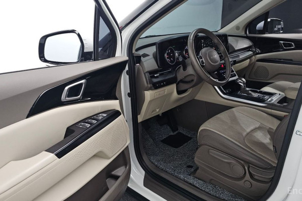 2022 Kia Carnival с пробегом 58 729 км