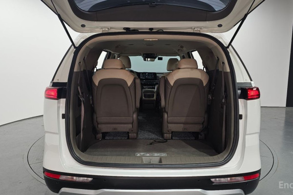 2022 Kia Carnival с пробегом 58 729 км