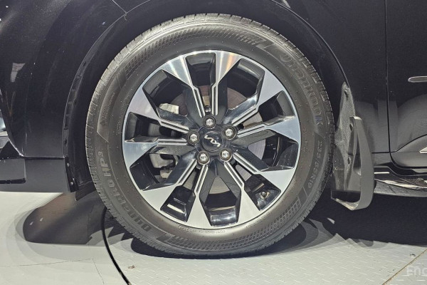 2022 Kia Carnival с пробегом 53 949 км