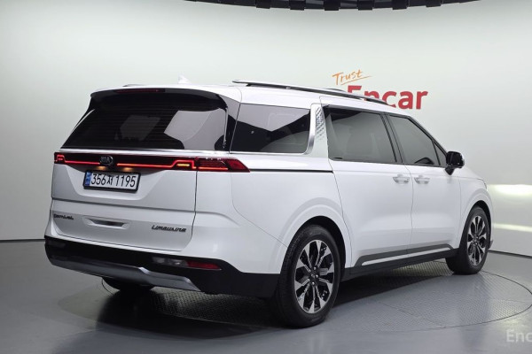 2021 Kia Carnival с пробегом 57 035 км