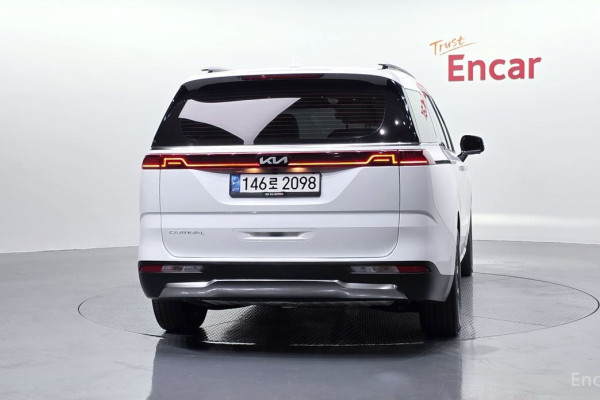 2022 Kia Carnival с пробегом 56 644 км