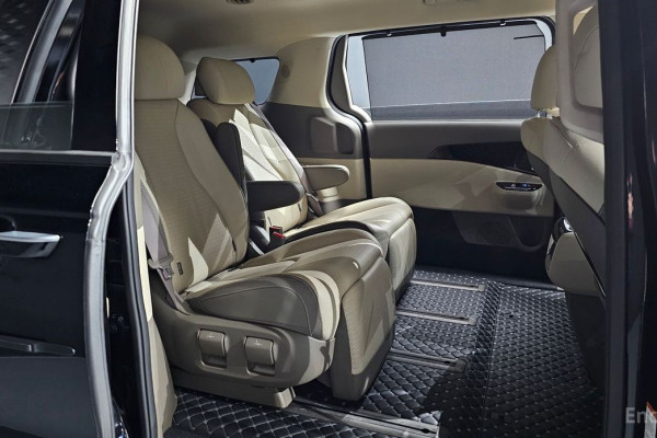 2022 Kia Carnival с пробегом 53 949 км