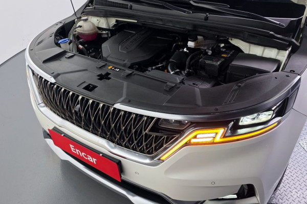 2021 Kia Carnival с пробегом 57 035 км